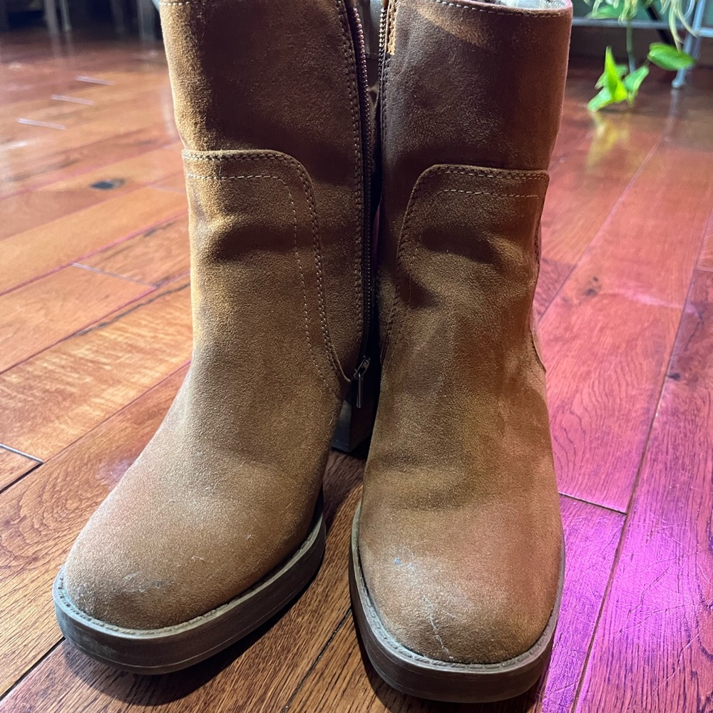 Universal Thread Tan Ankle Booties
